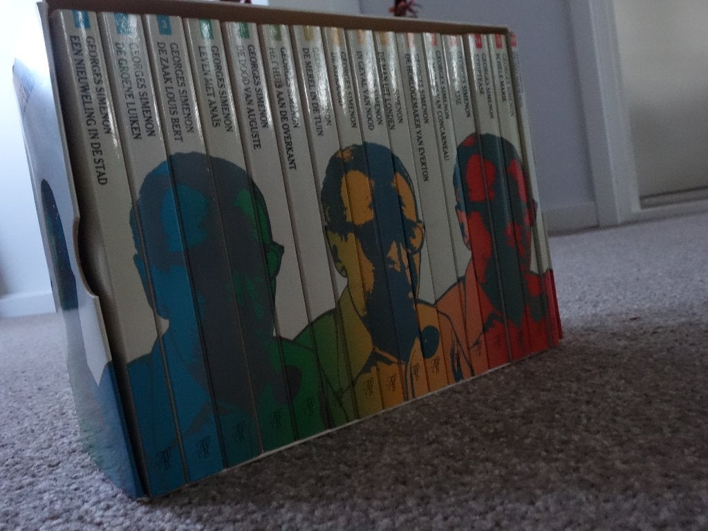 Georges Simenon, 18 titels, Ophalen of Verzenden, Gelezen