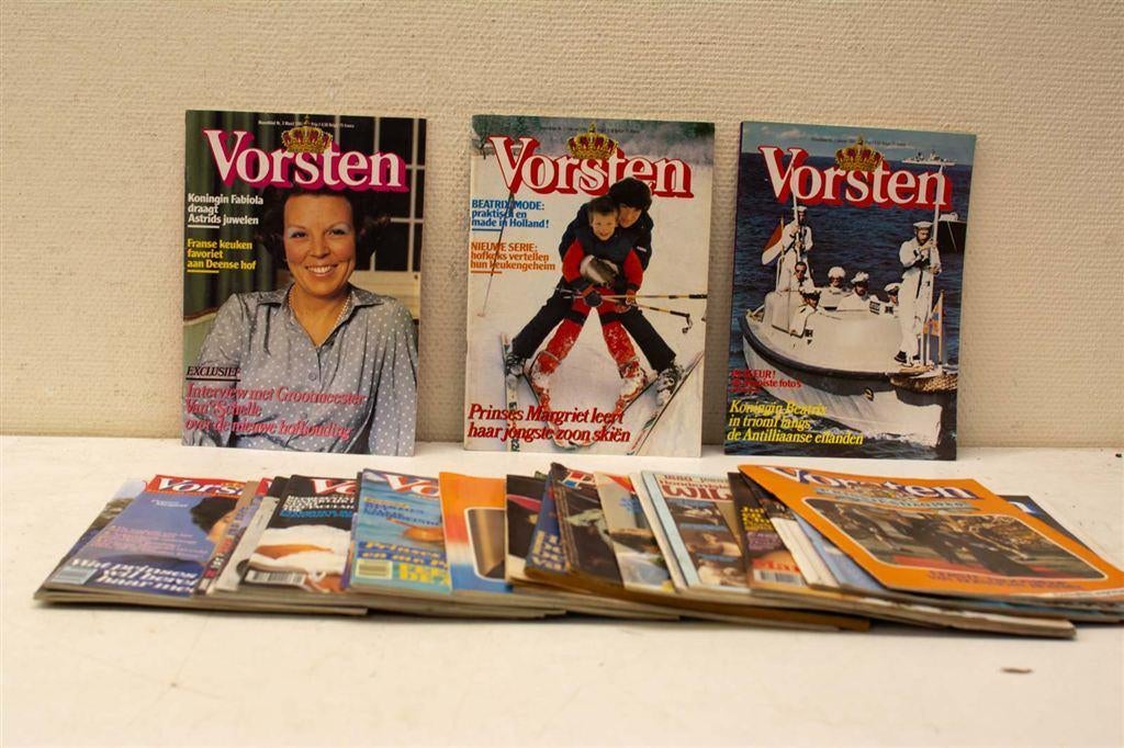28 Vorsten boekjes 38998, Ophalen of Verzenden, Gelezen