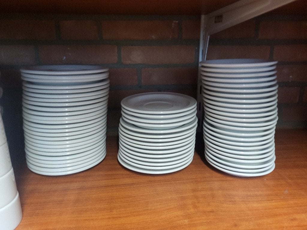 Serviesgoed, Huis en Inrichting, Ophalen, Zo goed als nieuw, Overige stijlen, Kop(pen) en/of Schotel(s)