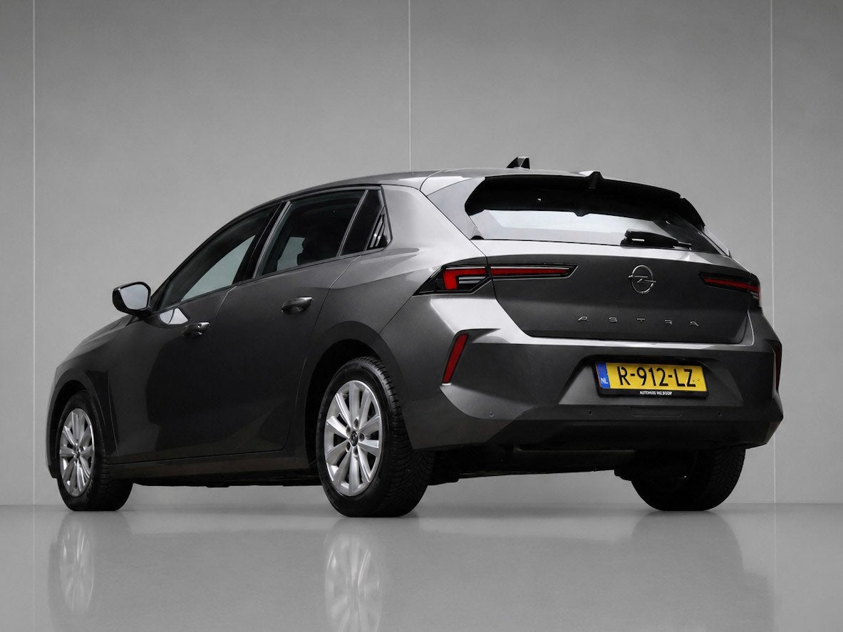 Opel Astra 1.2 Edition Sport (APPLE CARPLAY,NAVI,DIGITAL COC, Auto's, Voorwielaandrijving, Euro 6, Bedrijf, Handgeschakeld