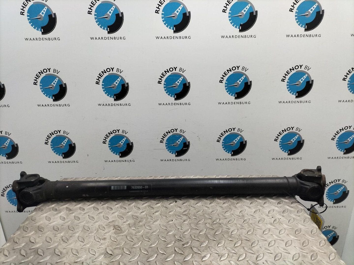 BMW 3 SERIES TUSSENAS 763265001 2017, Ophalen of Verzenden, Gebruikt, Stiba lid