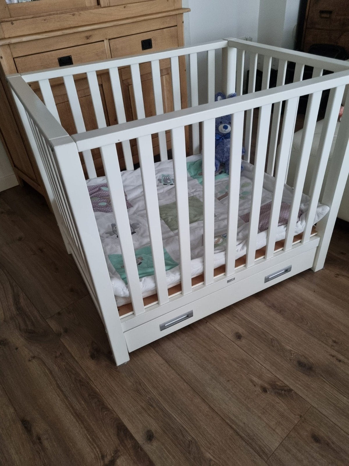 Witte baby box met lade en verstelbare bodem, Ophalen