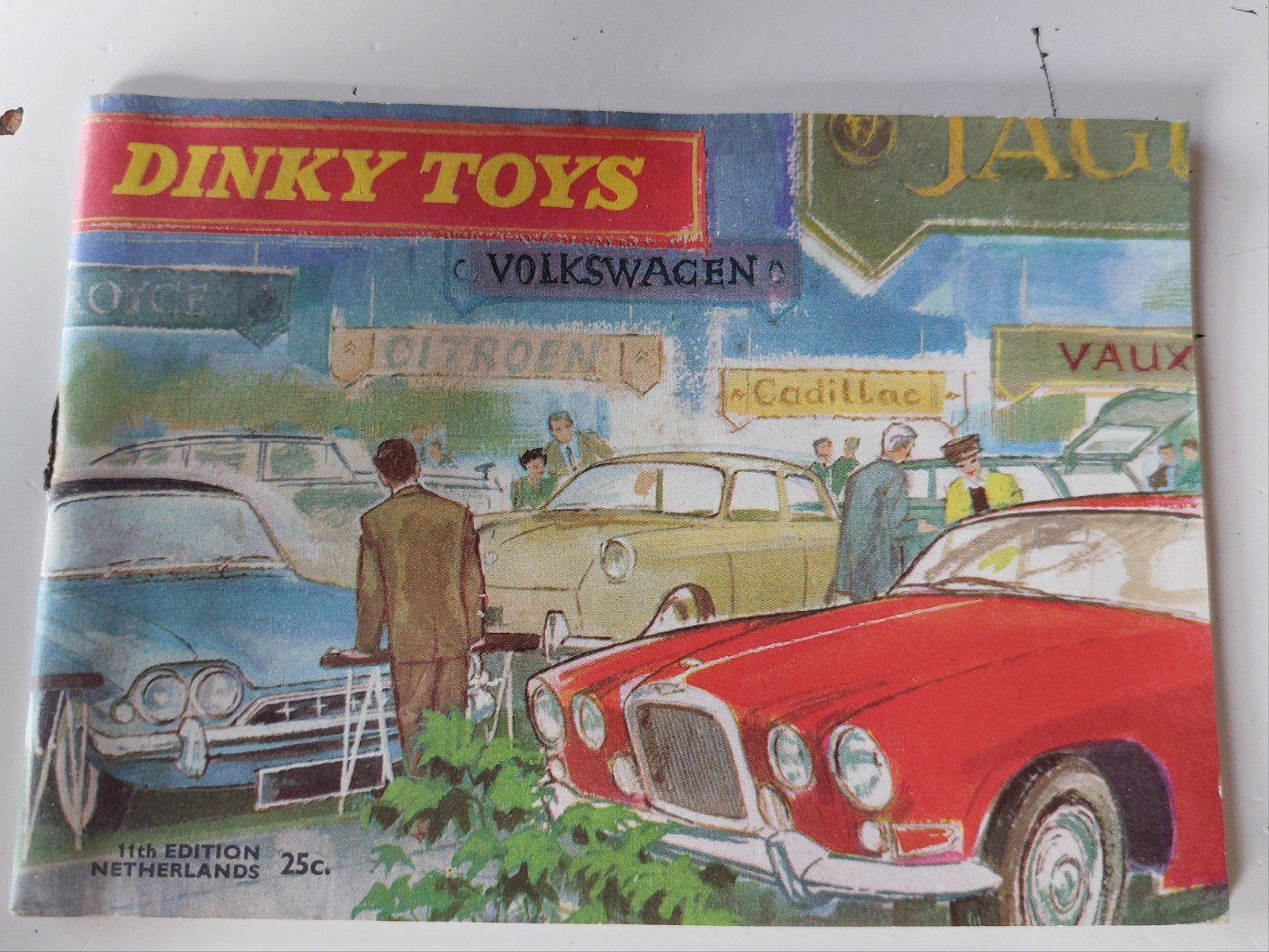 Dinky Toys boekje - 11e editie (Nederlands), Ophalen of Verzenden