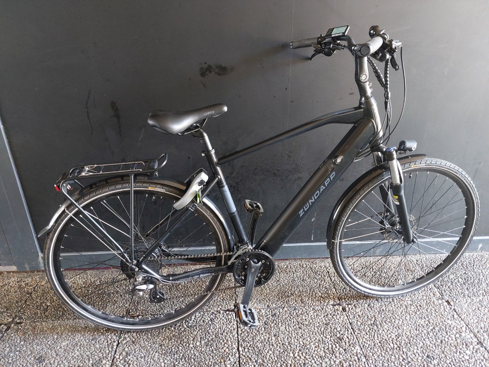 Zundapp Z810 ebike, Zo goed als nieuw, 50 km per accu of meer, 55 tot 59 cm, Ophalen
