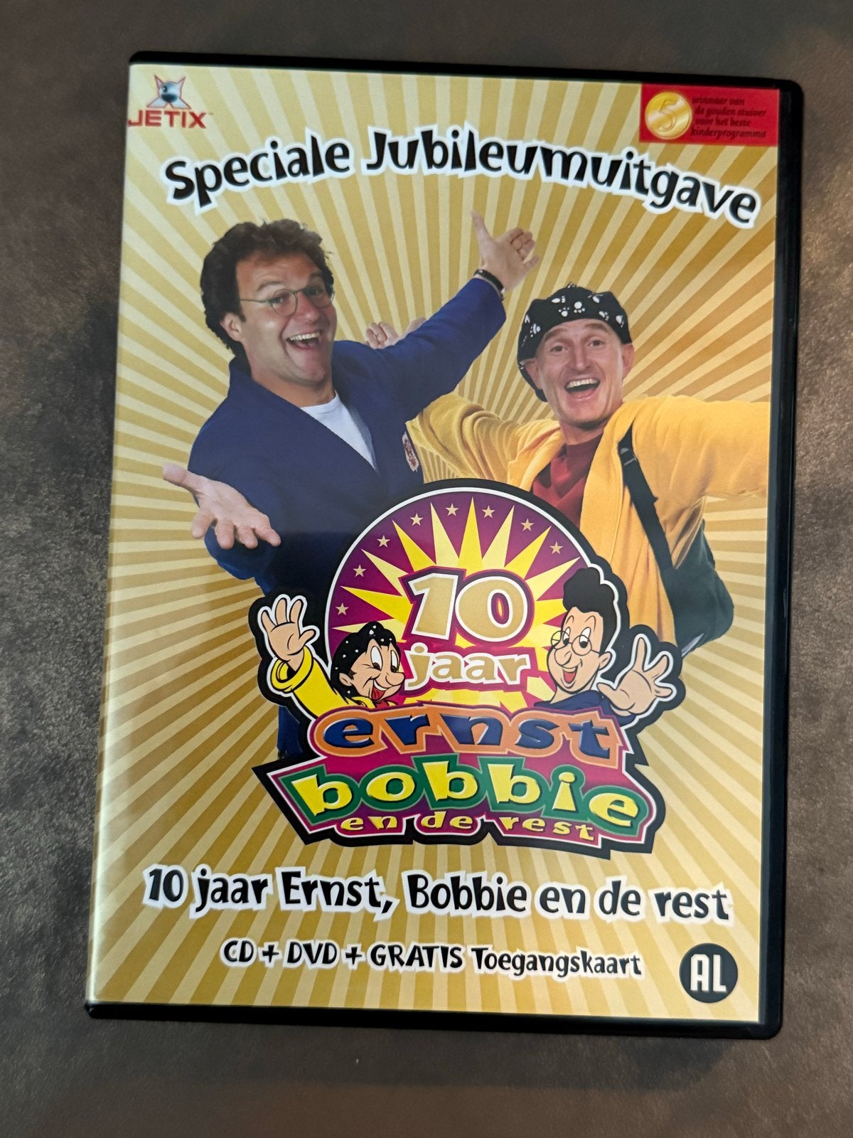 Ernst, Bobbie en de rest - 10 Jaar Jubileumuitgave CD+DVD, Inclusief DVD, Alle leeftijden, Tv-serie, Zo goed als nieuw