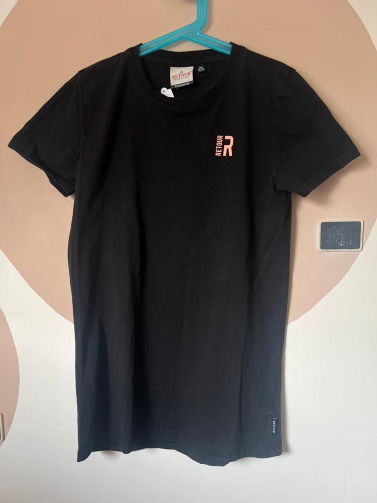 Tshirt Retour 176, Kinderen en Baby's, Kinderkleding | Maat 176, Ophalen of Verzenden, Zo goed als nieuw, Jongen, Shirt of Longsleeve