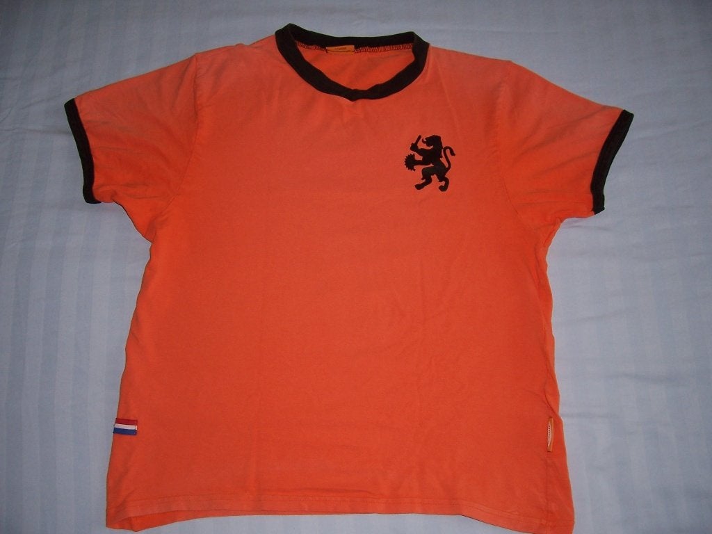 Oranje shirt maat 146 met naam Remco en nummer 9, Kinderen en Baby's, Kinderkleding | Maat 146, Ophalen of Verzenden, Gebruikt