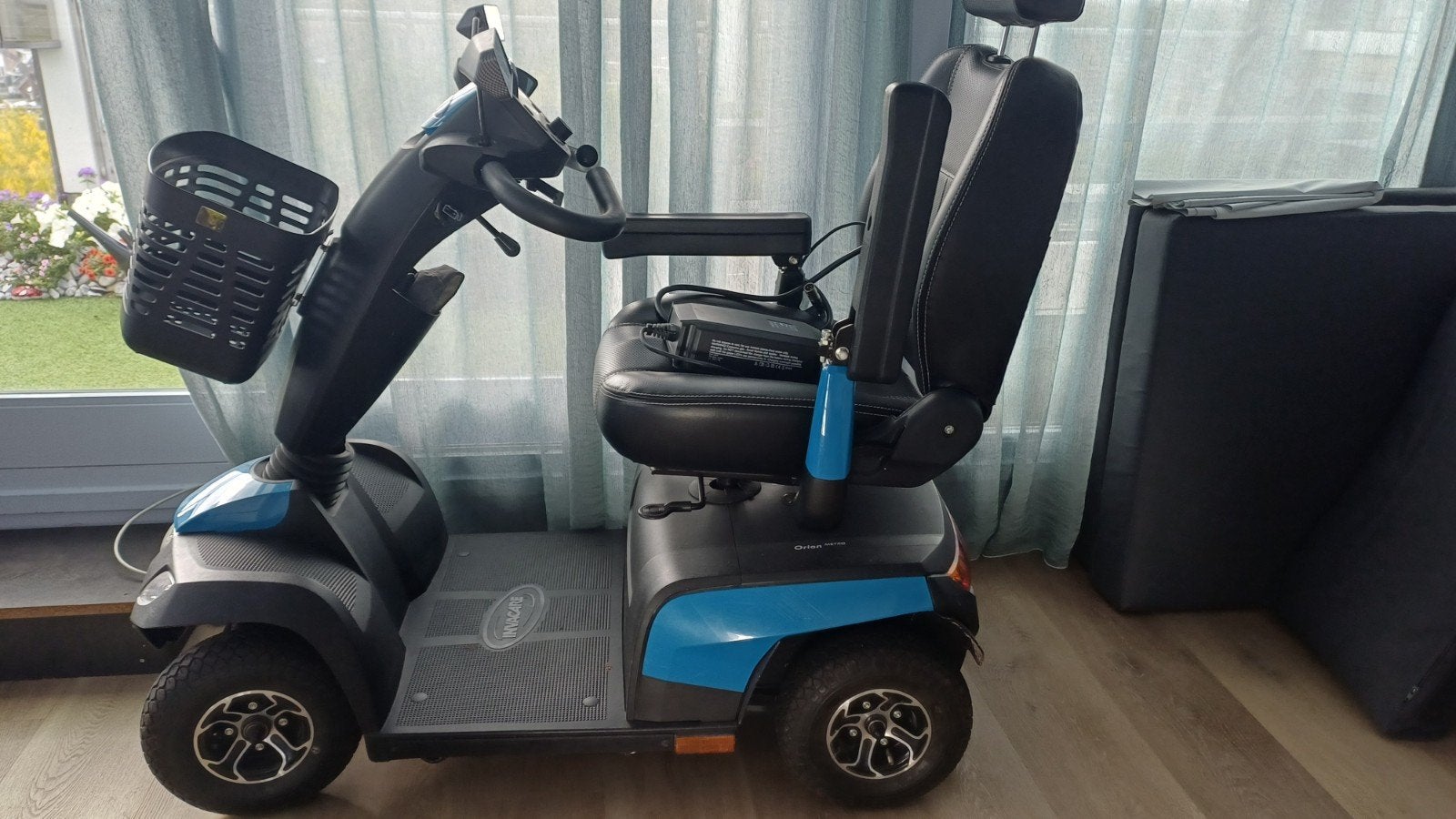 Nette Invacare Orion Metro scootmobiel, Ophalen, Invacare