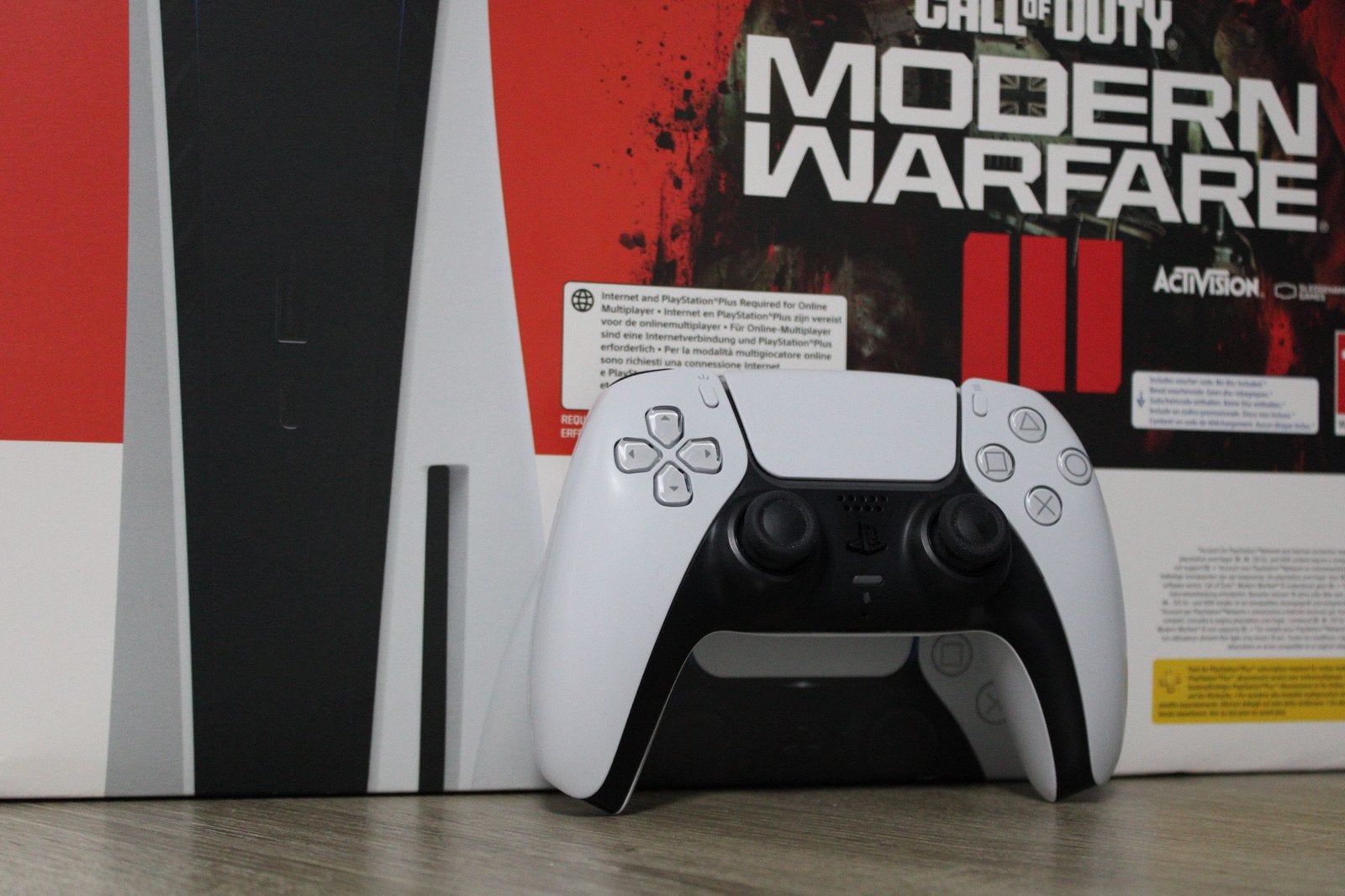 PlayStation 5 885GB 8K Disc Editie+ 1 Controller + 8 Spellen, Spelcomputers en Games, Spelcomputers | Sony PlayStation 5, Ophalen of Verzenden