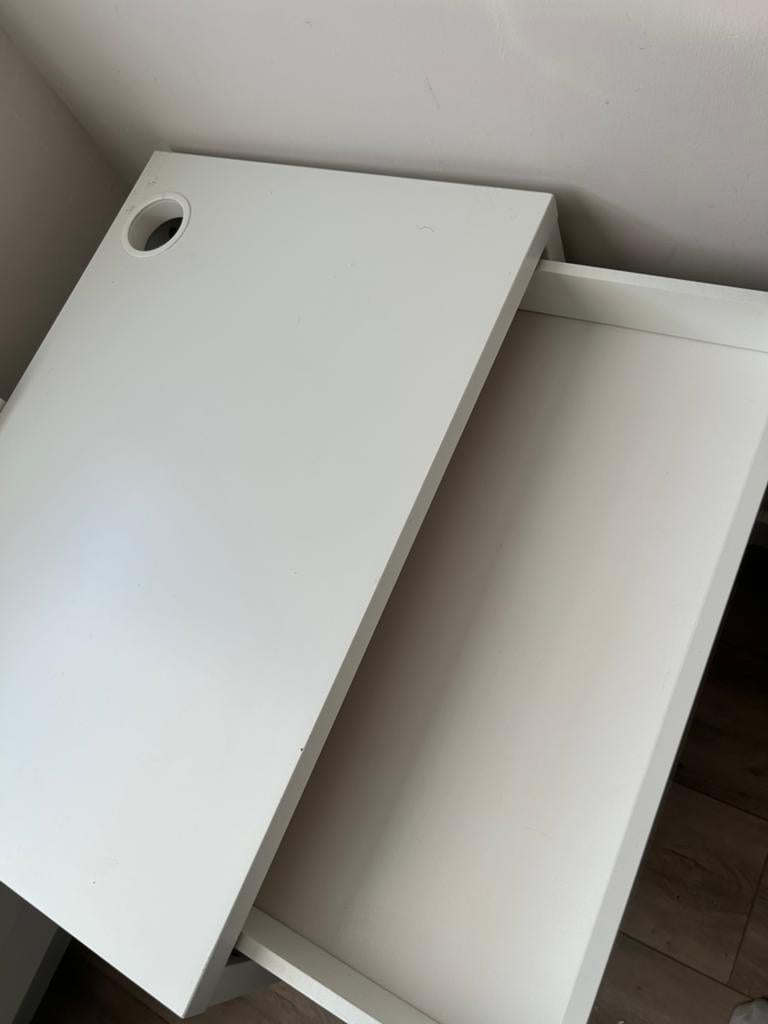 Ikea kaptafel/bureau, Huis en Inrichting, Tafels | Kaptafels, Ophalen, Zo goed als nieuw, 50 tot 100 cm, Minder dan 100 cm