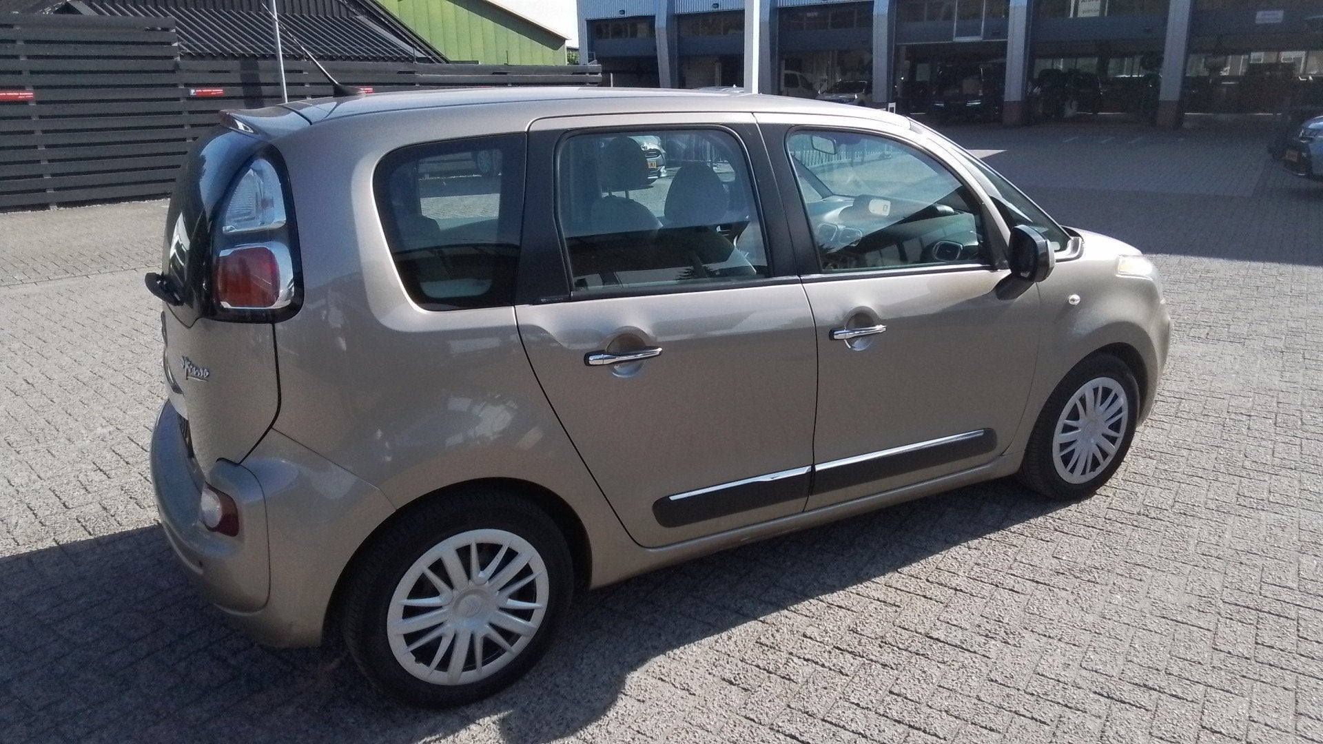 Citroen C3 Picasso 1.4 VTi 95pk Aura 2e eig. Historie Clima, Voorwielaandrijving, Gebruikt, Beige, Bruin
