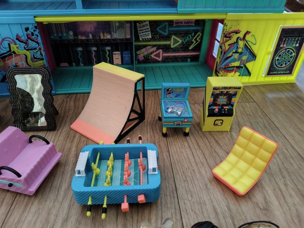 Foto 5 van LOL poppenhuis compleet