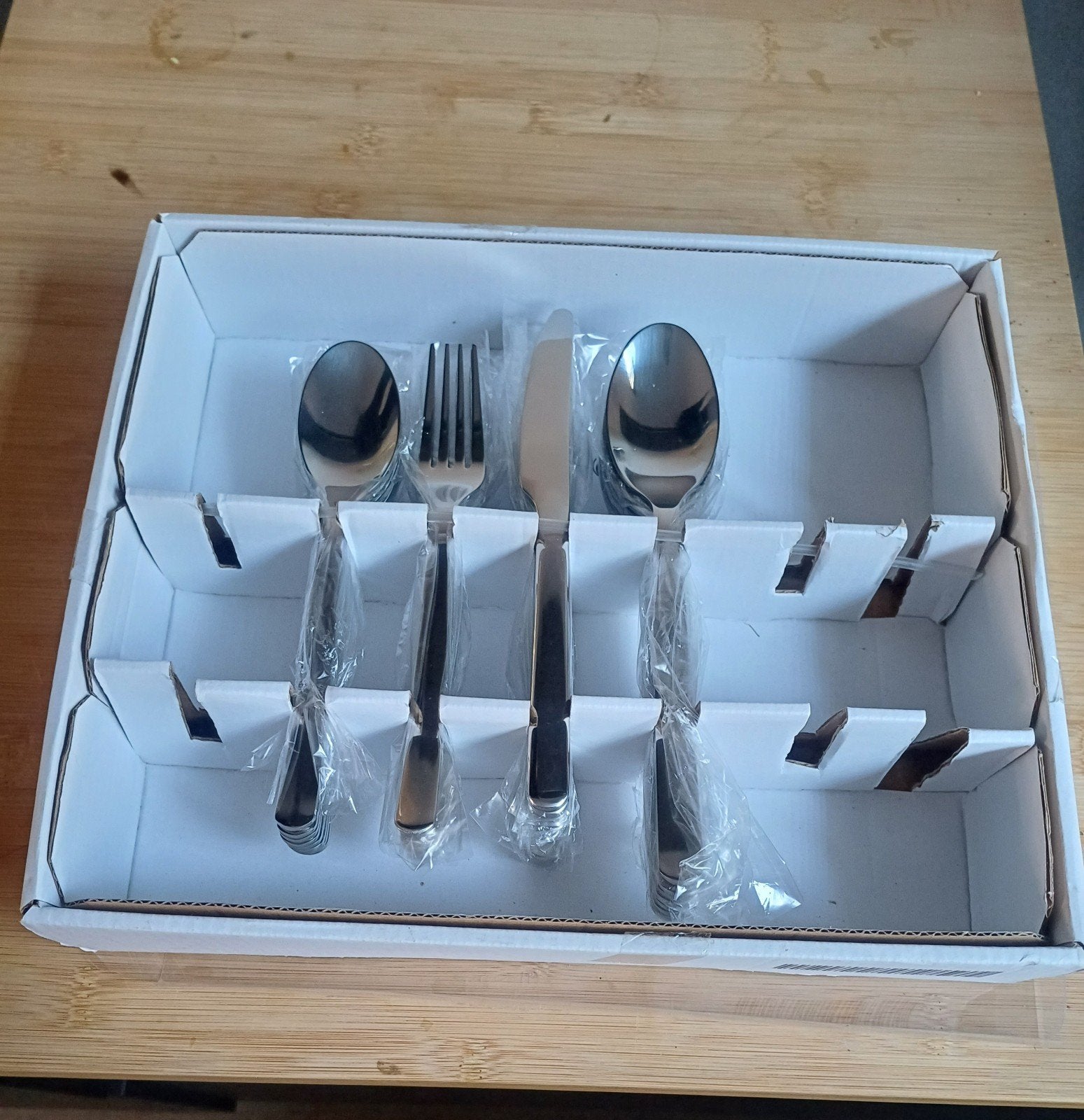 Nieuw RVS Bestekset 32-delig - Ideaal voor Dagelijks Gebruik, Ophalen of Verzenden