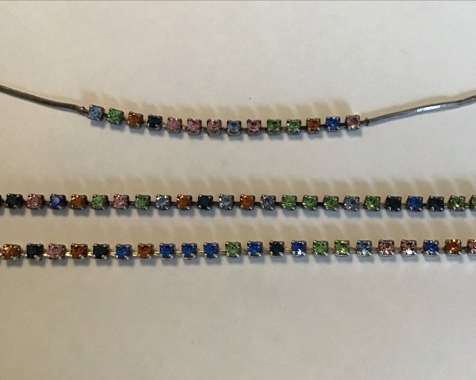 Zilveren sieradenset: 2 tennis armbanden en 1 collier, Met kristal, Overige kleuren, Ophalen of Verzenden, Zo goed als nieuw