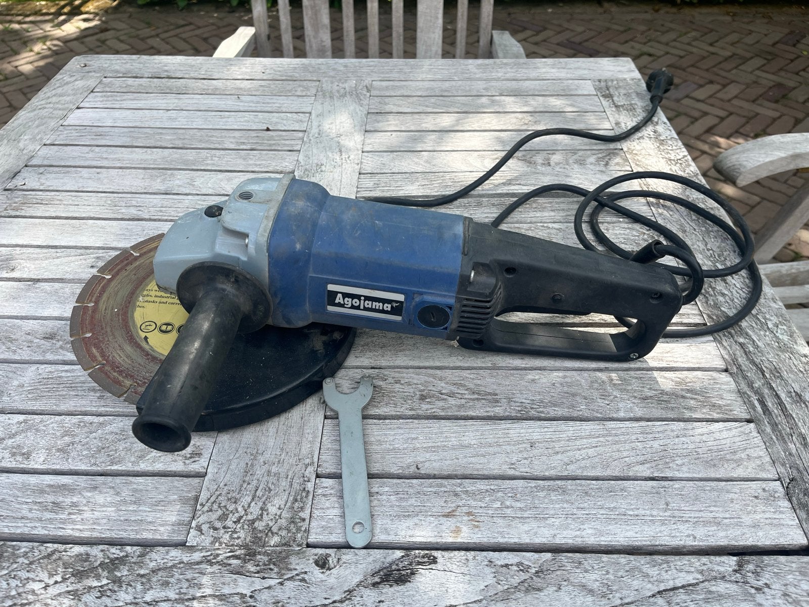 Agoyama Haakse Slijpmachine met schijf gebruikt, Ophalen, Gebruikt, Minder dan 700 watt, Haakse handslijpmachine