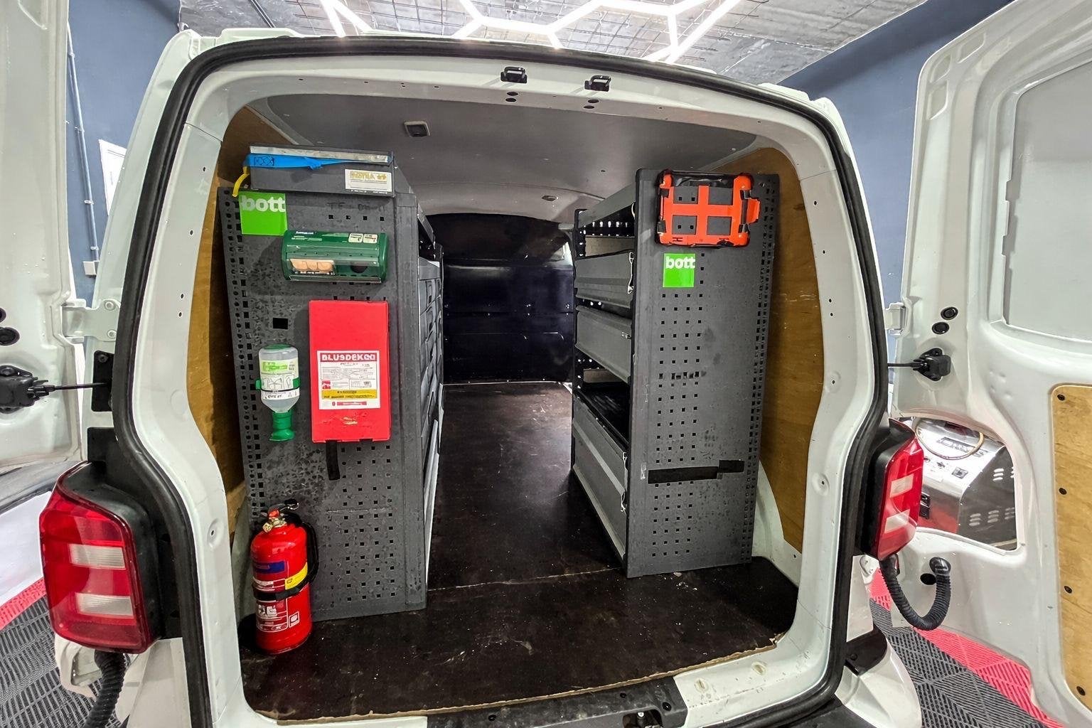 Foto 20 van Volkswagen Transporter 2.0TDI 110KW 2018