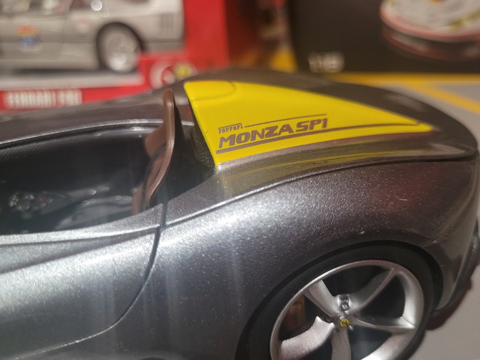 ferrari MONZA sp3 1:18, Hobby en Vrije tijd, Ophalen of Verzenden, Zo goed als nieuw, Bburago