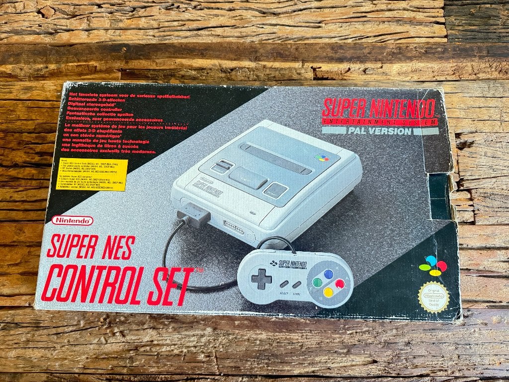 Super Nintendo SNES Control Set Compleet in Doos, Spelcomputers en Games, Games | Nintendo Super NES, Gebruikt, 1 speler, Vanaf 3 jaar
