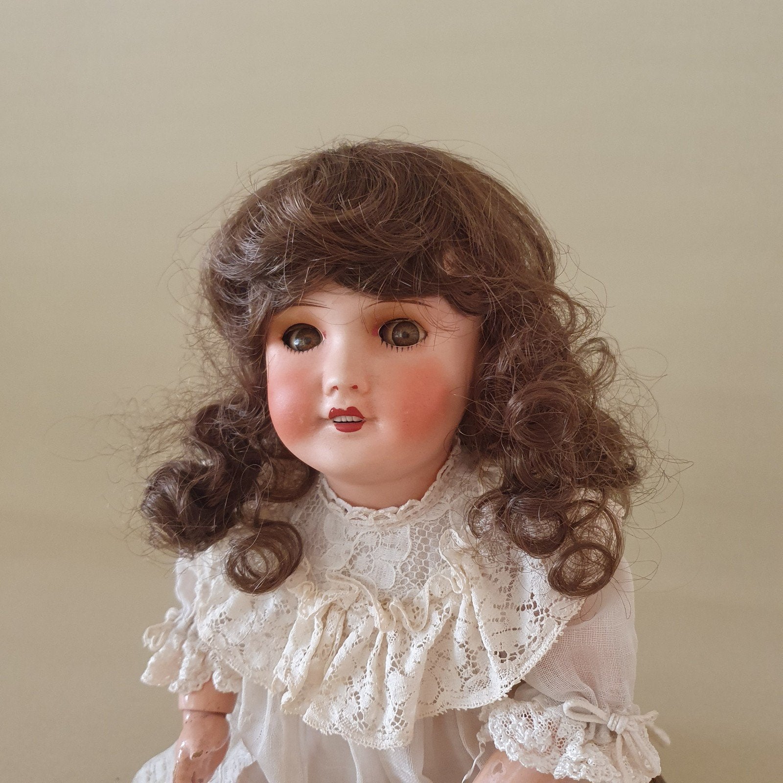 antieke pop ** poppenpruik, Verzamelen, Ophalen of Verzenden, Pop