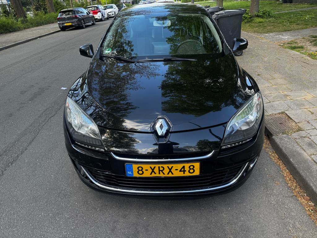 Renault Mégane 1.2 TCE 85KW Energy HB 2012 Zwart, Auto's, Renault, Voorwielaandrijving, 4 cilinders, Leder en Stof, Zwart