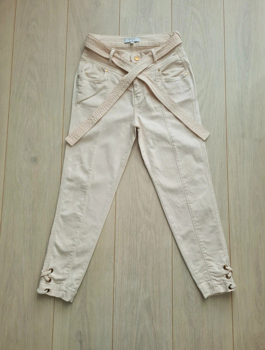 Dante6 spijkerbroek Shamble XS 34 butteryellow geel creme, Dante 6, Beige, Ophalen of Verzenden, Zo goed als nieuw