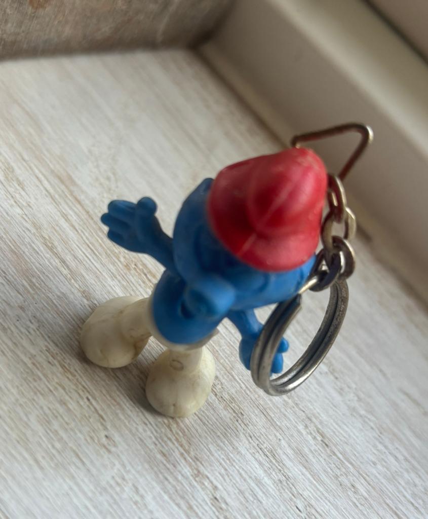 Vintage Knorr Smurf sleutelhanger uit de jaren 60 en 70., Verzamelen, Ophalen of Verzenden, Gebruikt, Grote Smurf