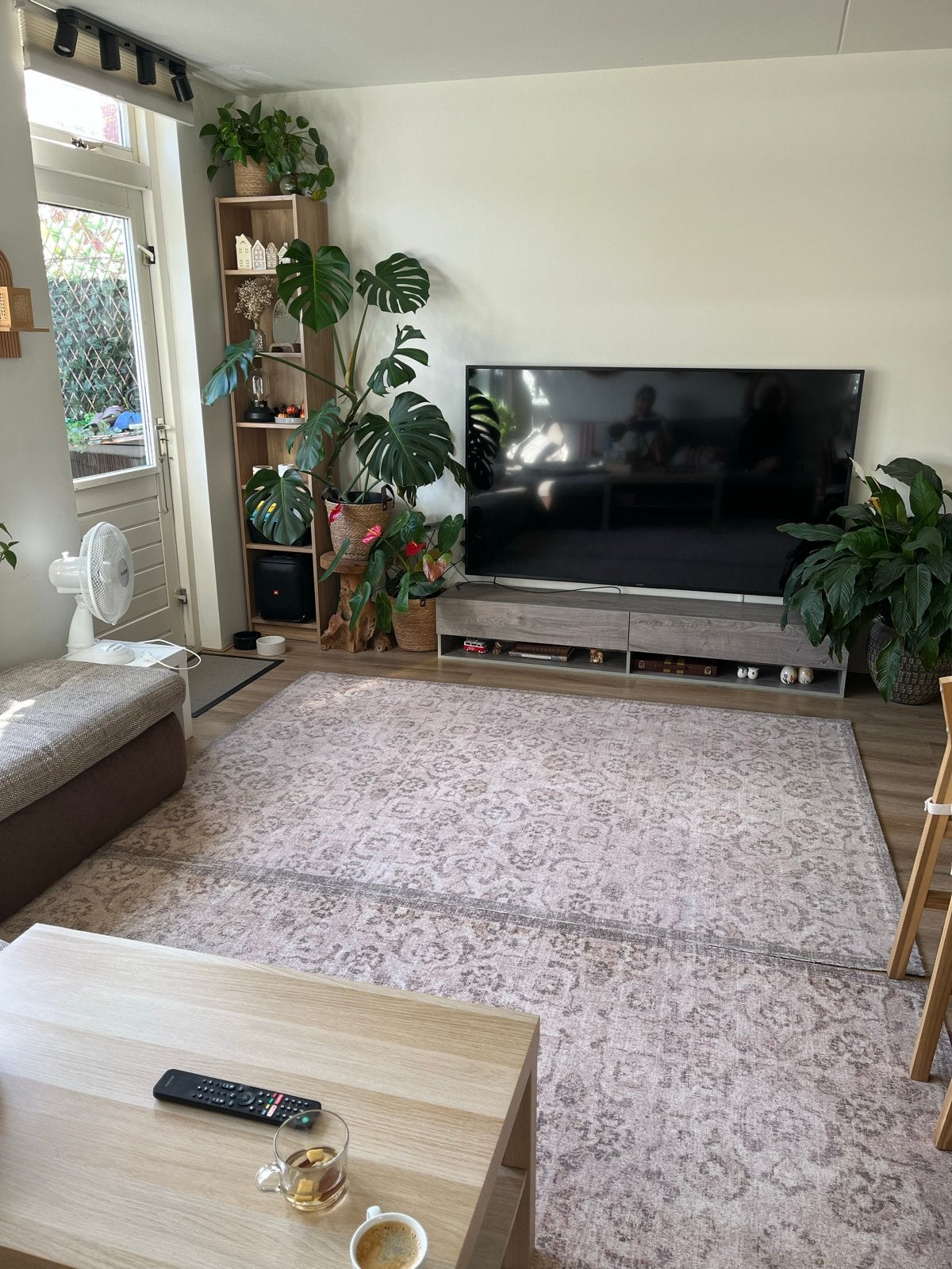 Vloerkleed Leen Bakker - beige/groen - 160x230 cm, Huis en Inrichting, Ophalen, Beige, 150 tot 200 cm, 200 cm of meer