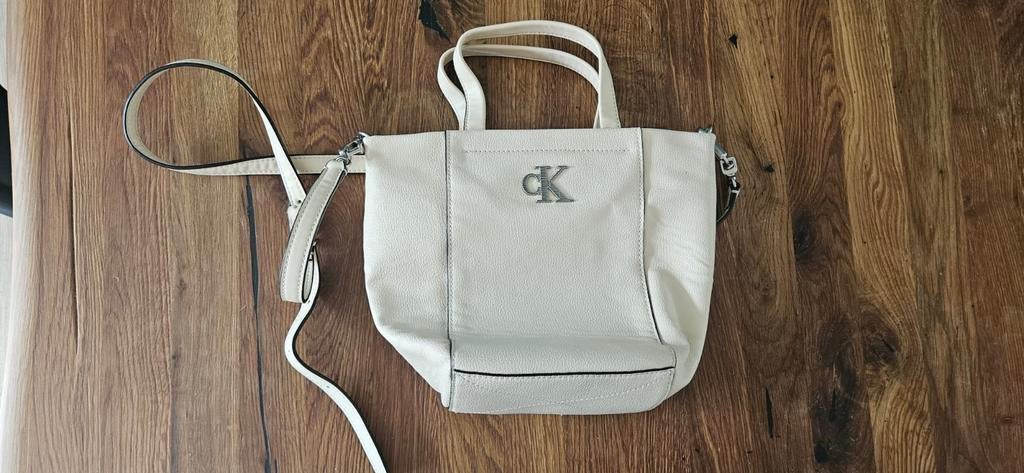 Calvin Klein tas - Stijlvolle handtas/schoudertas, Sieraden, Tassen en Uiterlijk, Tassen | Damestassen, Ophalen of Verzenden, Gebruikt