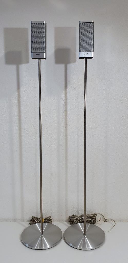 Loewe Individual Satelliet Luidsprekers met standaards, 60 tot 120 watt, S, S, Front, Rear of Stereo speakers