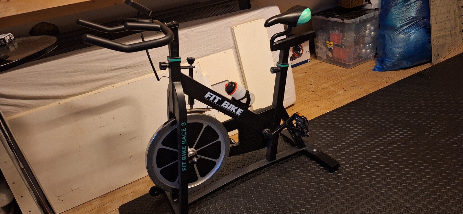 Fit Bike Race 3 Spinningfiets - Zo goed als nieuw, Ophalen, Spinningfiets, Zo goed als nieuw, Metaal
