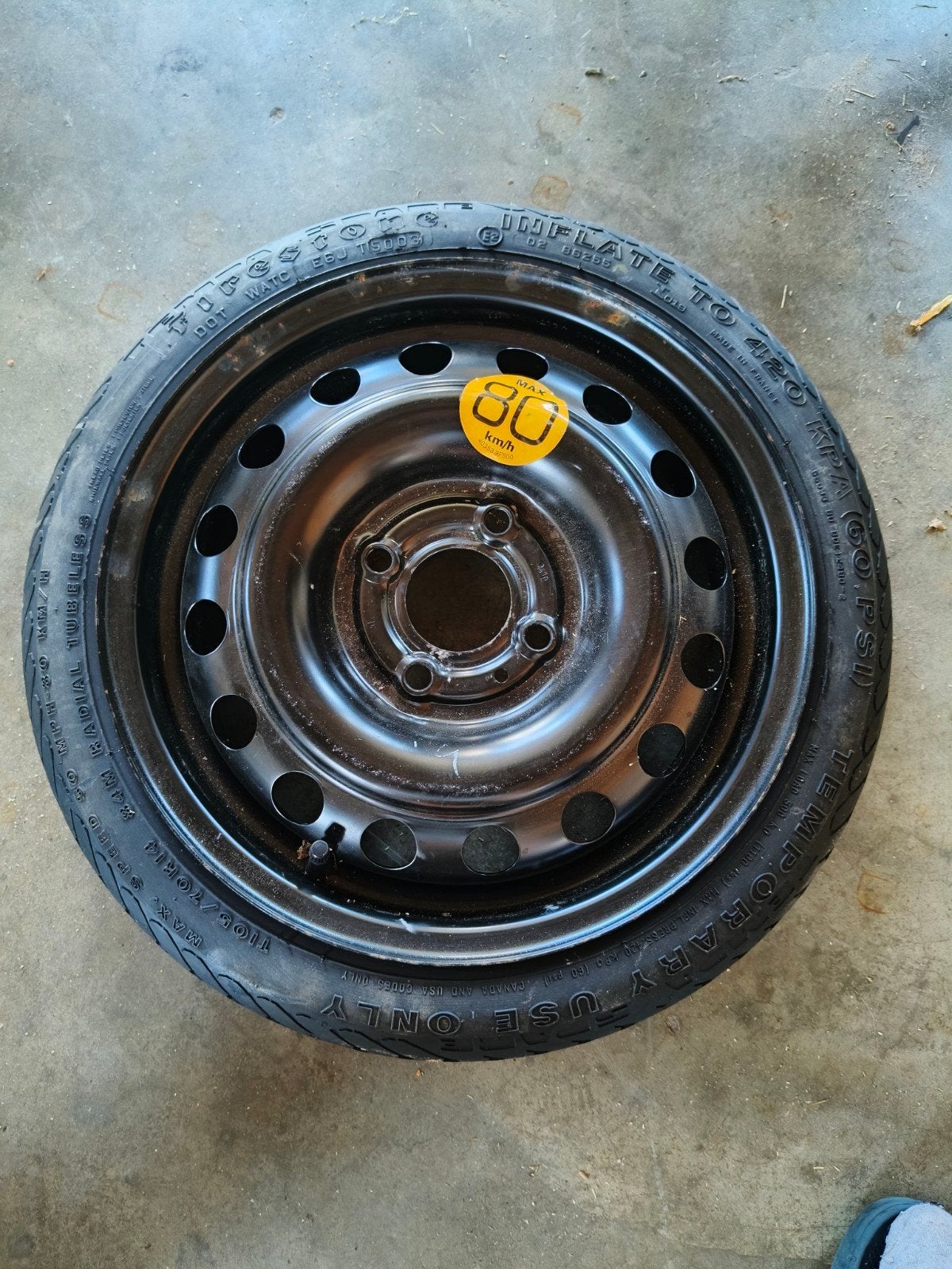Nieuw reservewiel met band 105/70R14, Ophalen, Nieuw