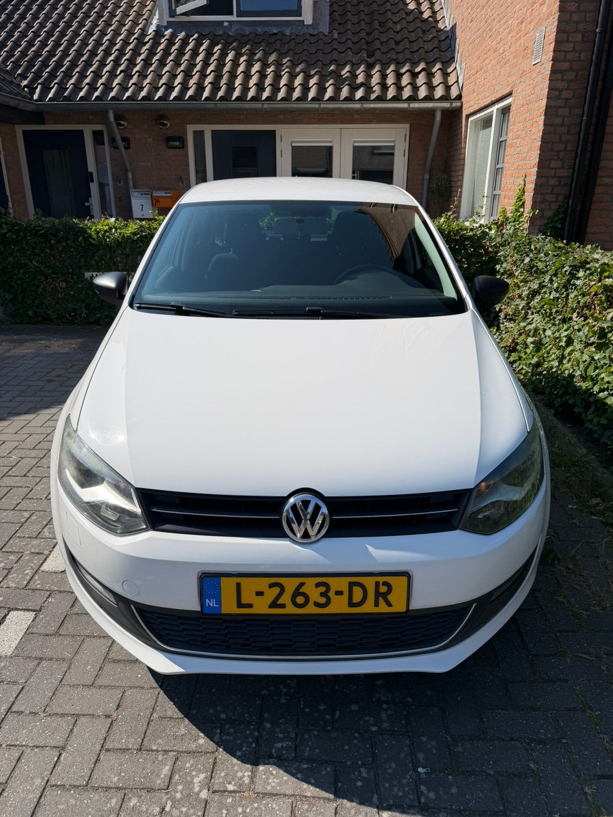 Volkswagen Polo 1.4 16V FSI 63KW 2009 Wit, Auto's, Volkswagen, Voorwielaandrijving, 970 kg, 40 €/maand, Zwart