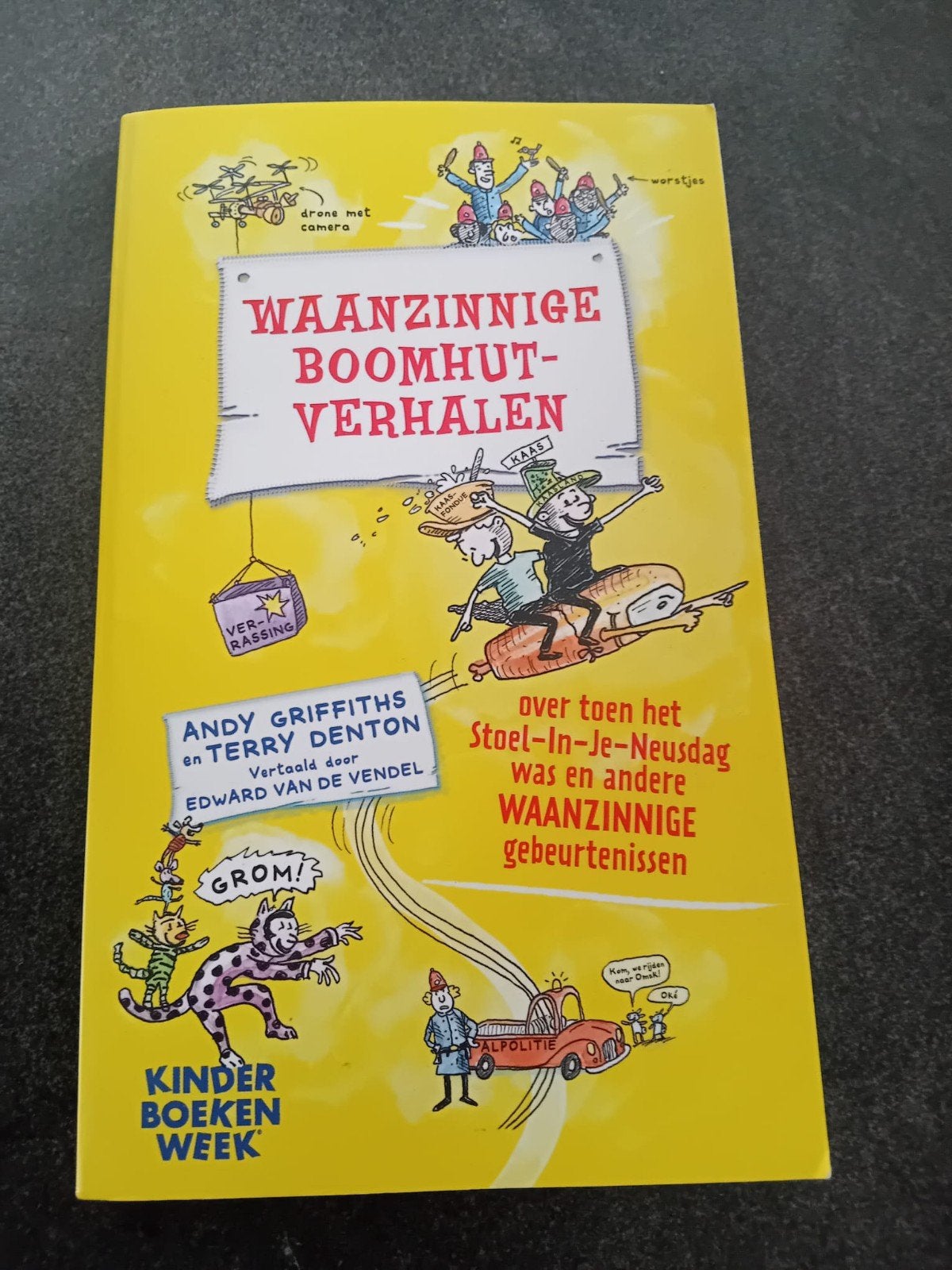 Andy Griffiths - Waanzinnige boomhutverhalen, Boeken, Ophalen of Verzenden, Zo goed als nieuw, Fictie algemeen, Andy Griffiths