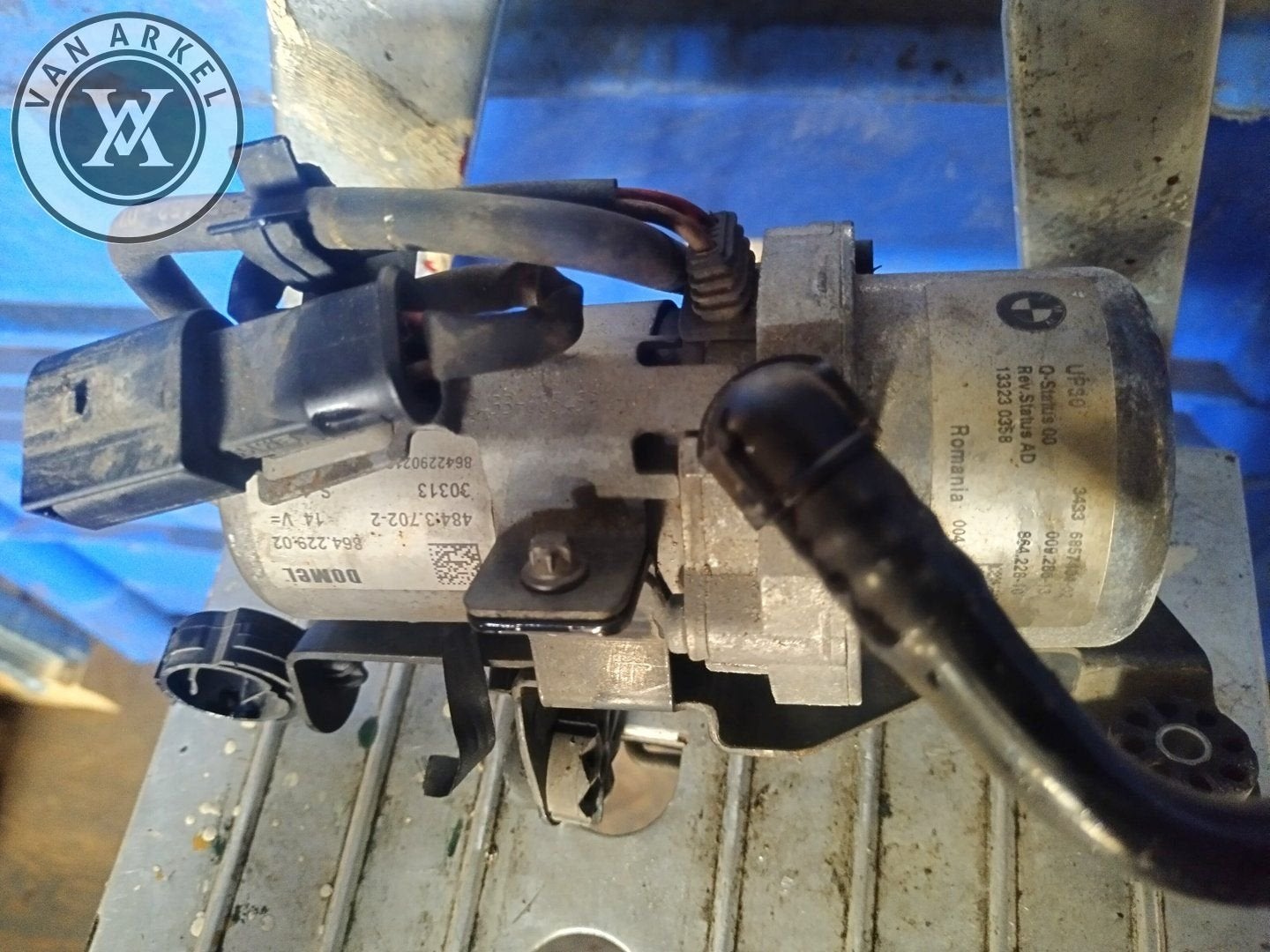 bmw f01 f02 f10 f30 hybride vacuüm pomp 6857404, Gebruikt, -, -, Ophalen of Verzenden