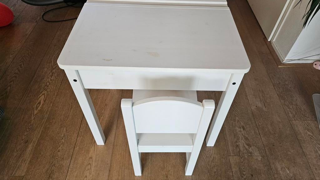 Kindertafeltje + stoeltje IKEA, Kinderen en Baby's, Kinderkamer | Tafels en Stoelen, Ophalen, Tafel(s) en Stoel(en)