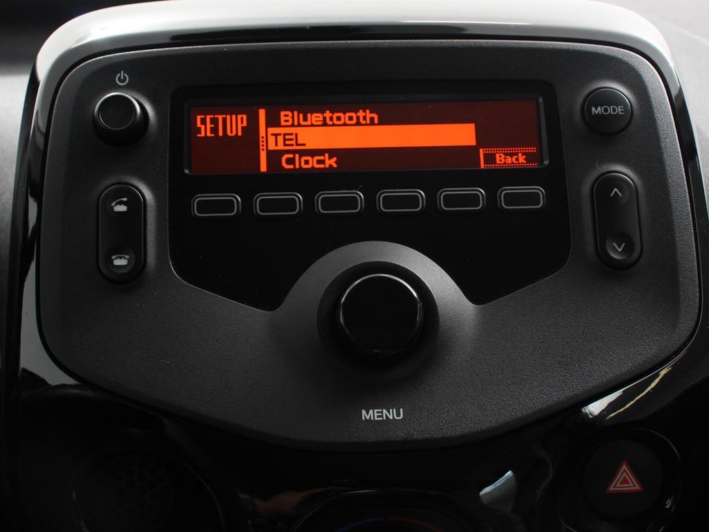 Citroen C1 1.0 VTi Feel Airco Bluetooth Led DAB, Auto's, Stof, Gebruikt, Euro 6, 4 stoelen