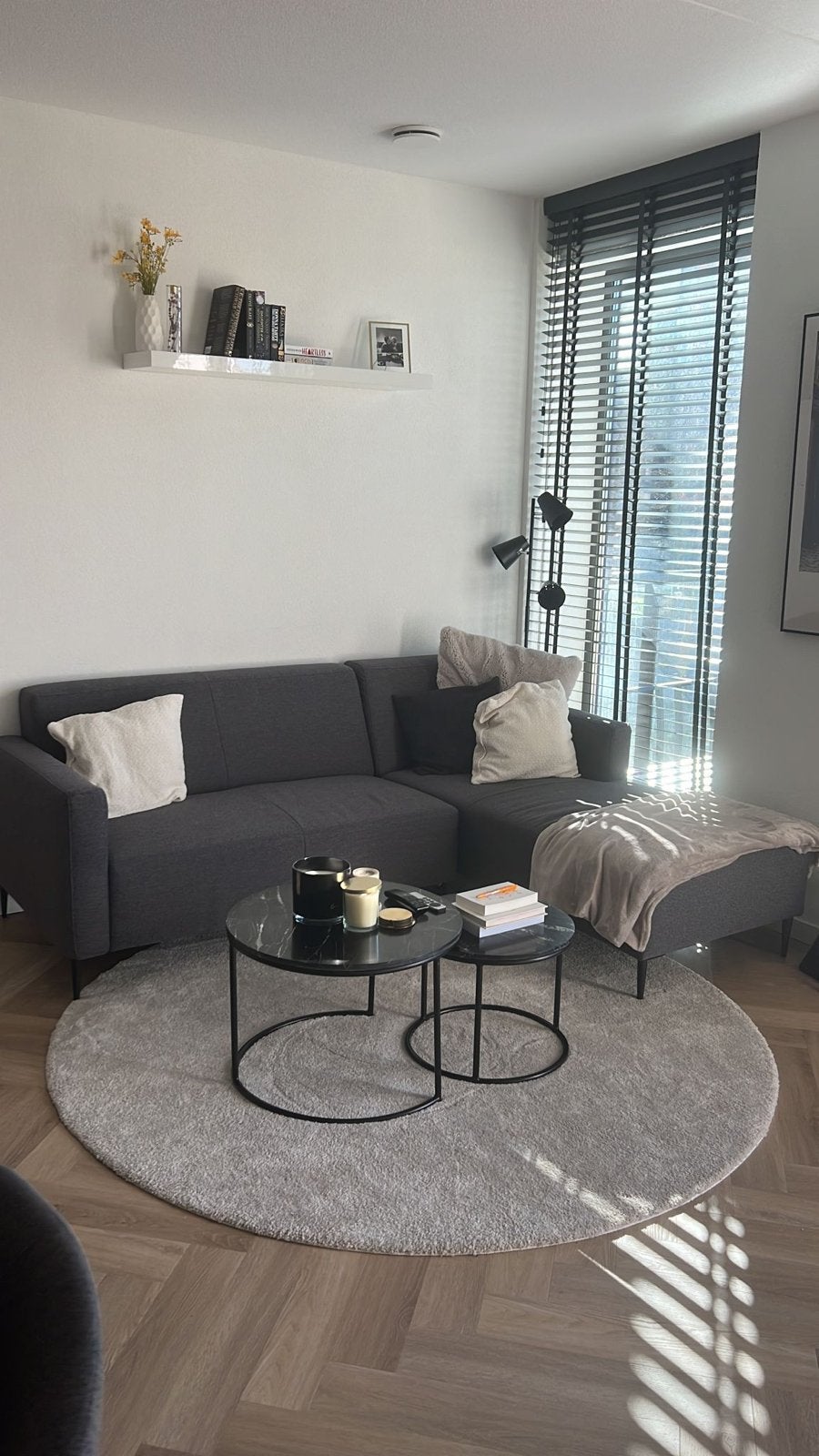 Goossens - Comfortabele donkergrijze hoekbank, Ophalen, Hoekbank, Driepersoons, 75 tot 100 cm
