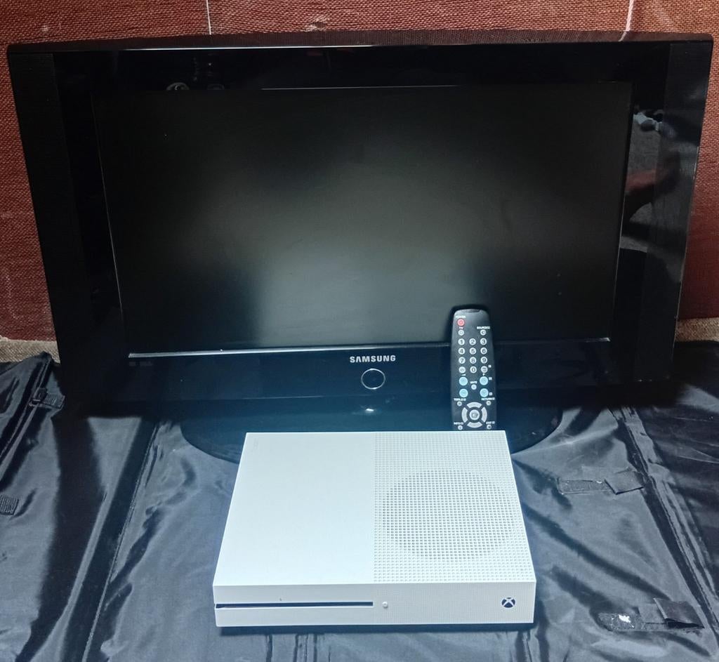 Xbox one S - tv Samsung, Ophalen of Verzenden, Zo goed als nieuw, Controller, Xbox Original