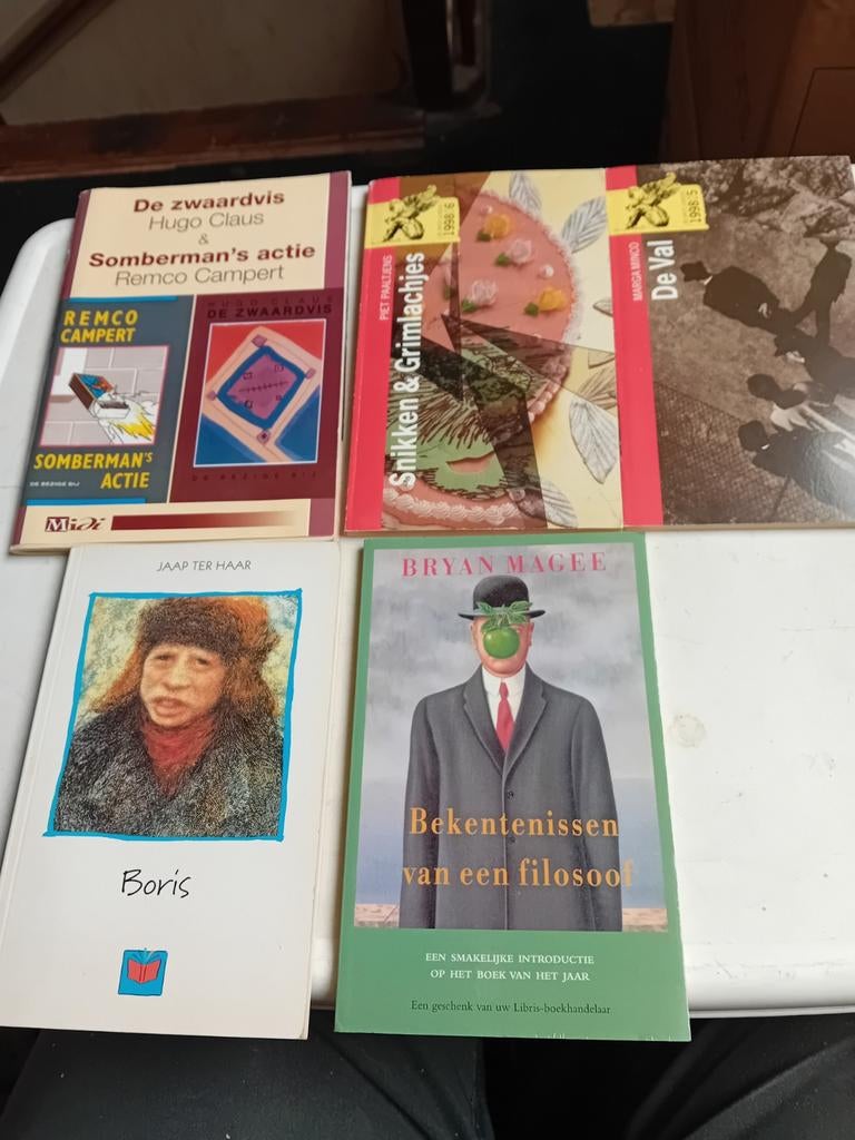 5 bijzondere boekjes  w.o Hugo Claus marga Minco,, Ophalen of Verzenden, Zo goed als nieuw
