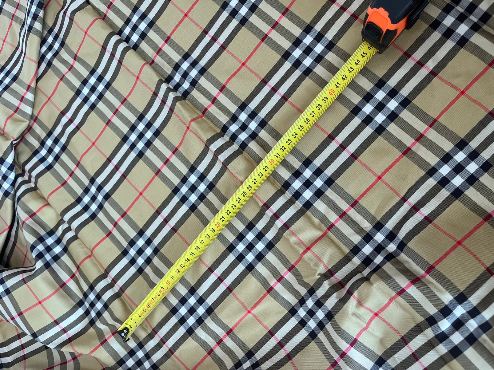 Exclusieve Burberry check stof – ruim 4,40 meter, 120 cm of meer, 200 cm of meer, Ophalen of Verzenden, Zo goed als nieuw