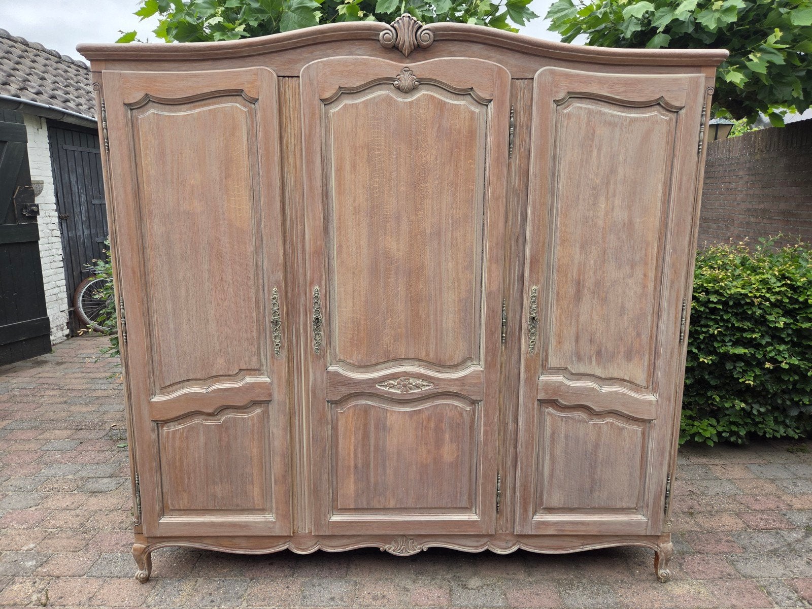 Brocante queen anne drie deurs kledingkast, Ophalen, Gebruikt, 200 cm of meer, 150 tot 200 cm