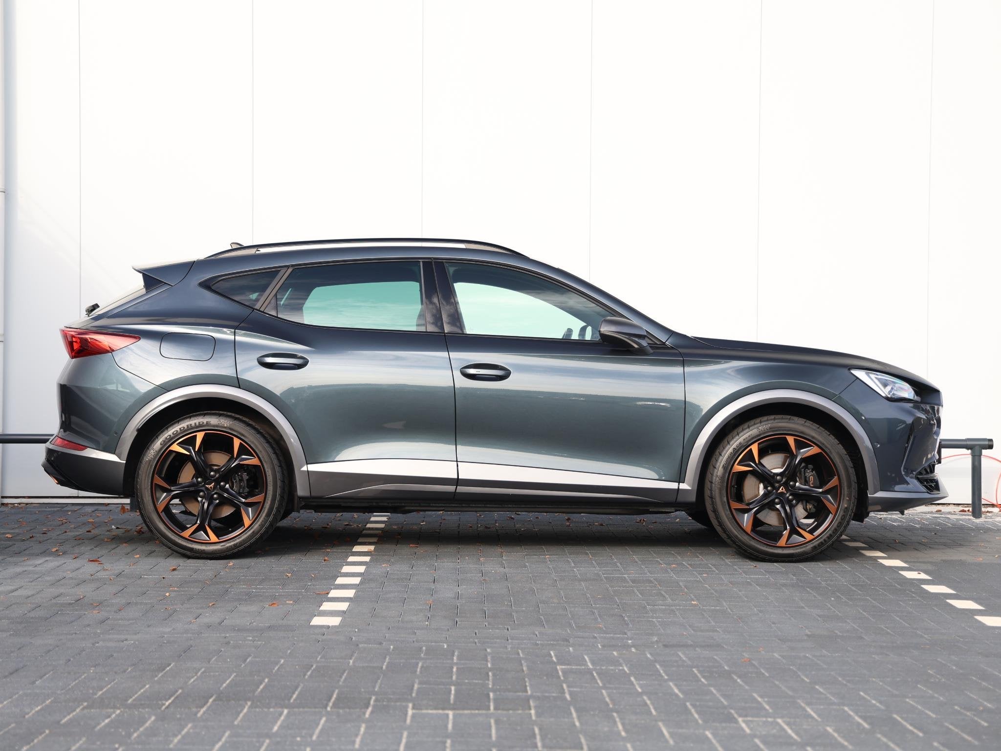 CUPRA Formentor 1.4 e-Hybrid VZ Performance 245pk DSG | Navi, Auto's, Stof, Gebruikt, 4 cilinders, Formentor