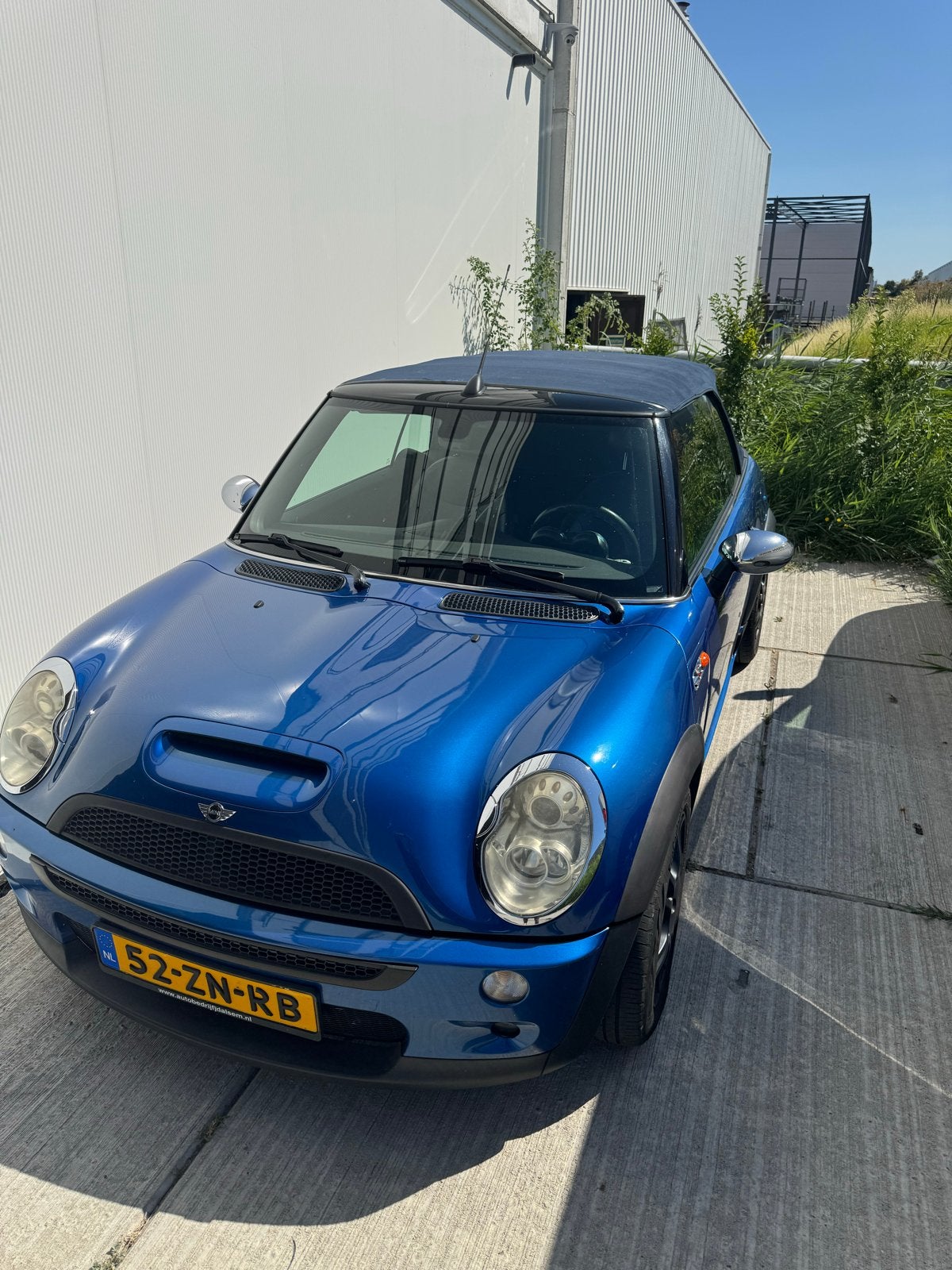 Mini 1.6 16V Cooper S Cabrio 2004 Blauw, Auto's, Voorwielaandrijving, 4 cilinders, Cabriolet, Handgeschakeld