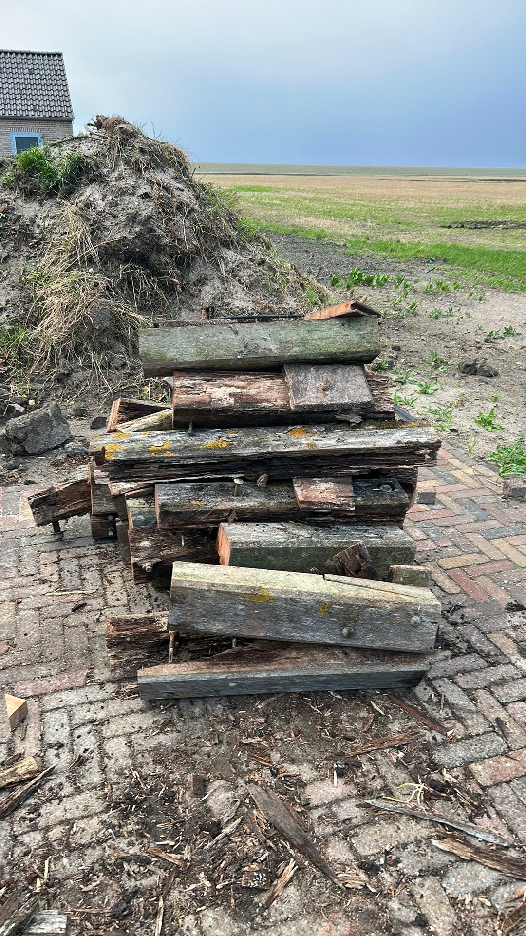 Haardhout. Hardhouten balkjes., Minder dan 3 m³, Ophalen of Verzenden