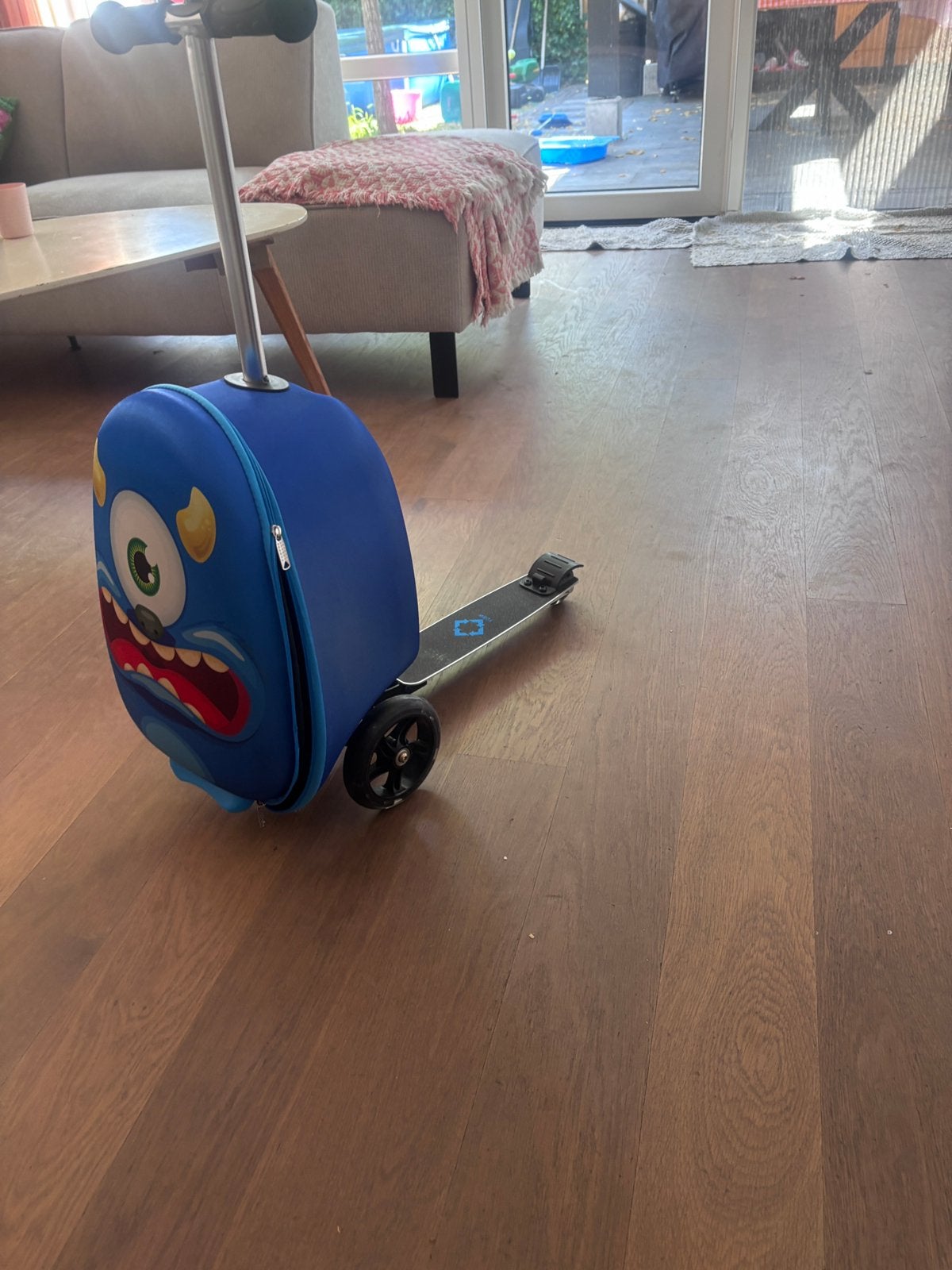 Scooterkoffer/ Kinderkoffer met step, Hard kunststof, Minder dan 50 cm, Ophalen of Verzenden, Zo goed als nieuw