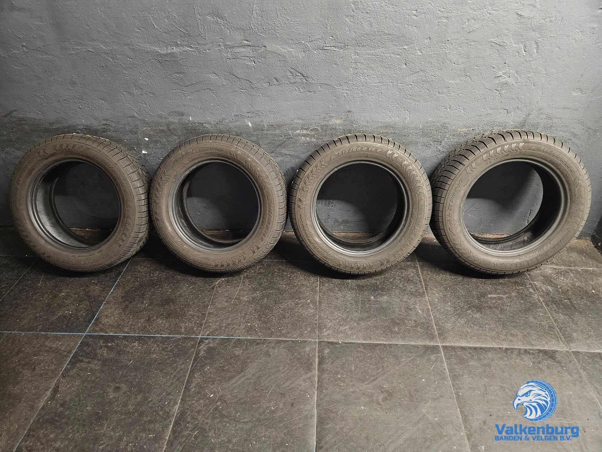 7-8mm! Winterbanden 215/60R16C Michelin Alpin Snow-Ice, Auto-onderdelen, Banden en Velgen, -, Band(en), -, Bestelwagen
