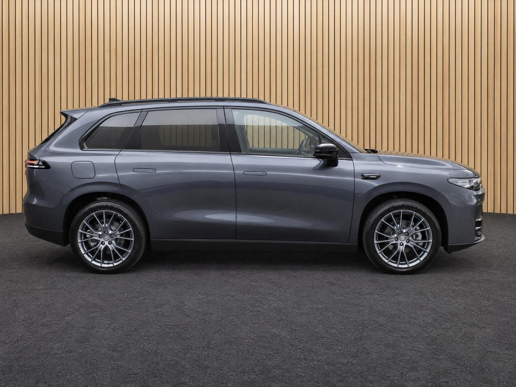 Leapmotor C10 Design REEV 28.4 kWh VOORRAAD KORTING, Auto's, Automaat, 12 maanden, 4 cilinders, Plug-in hybride