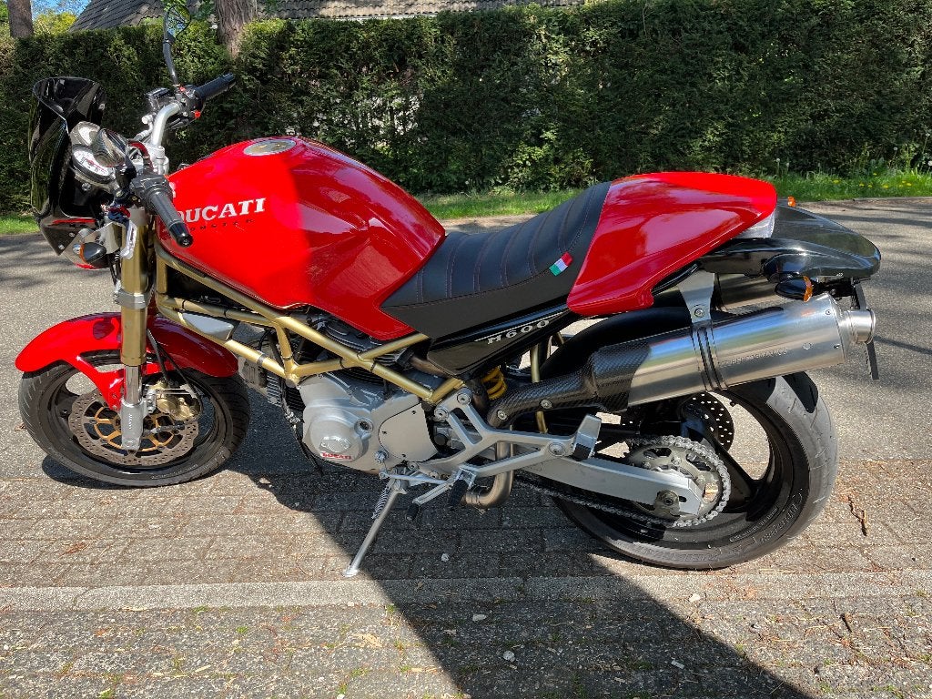 DUCATI MONSTER M 600, 2 cilinders, Sportuitlaat, Occasion, Particulier