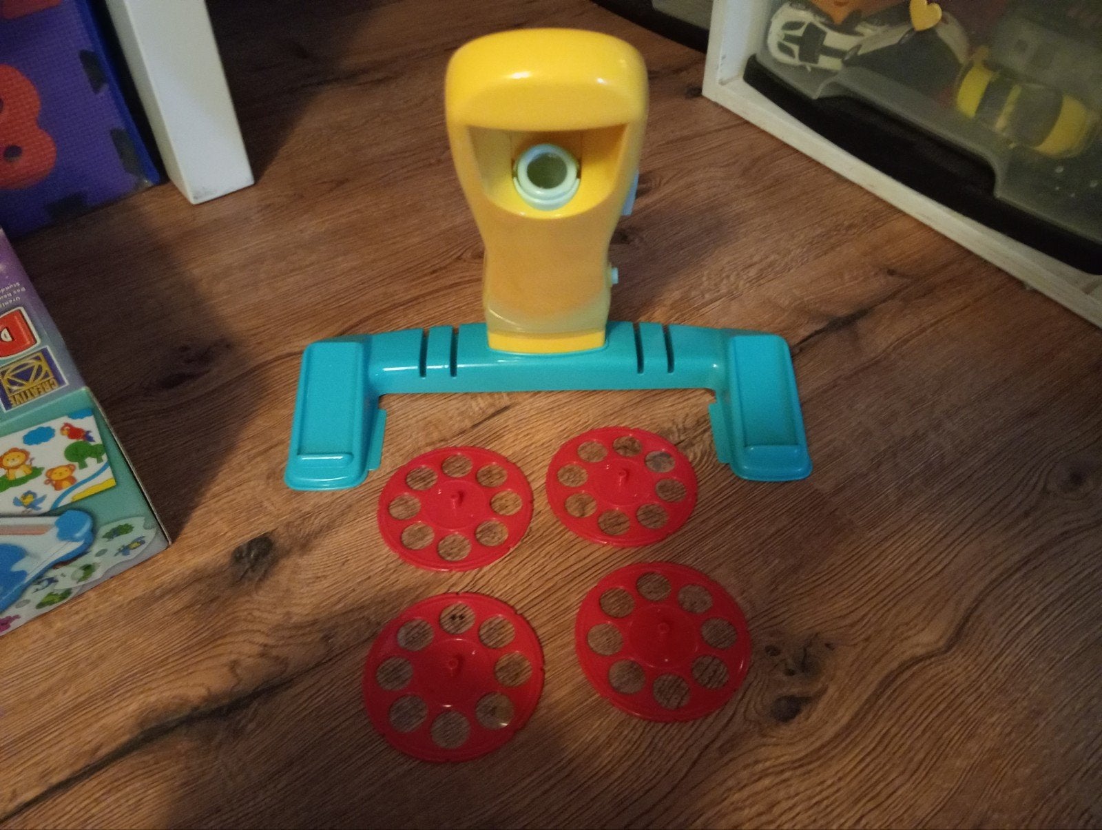 zgan teken projector met 4 verschillende schijfjes, Ophalen of Verzenden, Zo goed als nieuw, Knutselen, Met licht