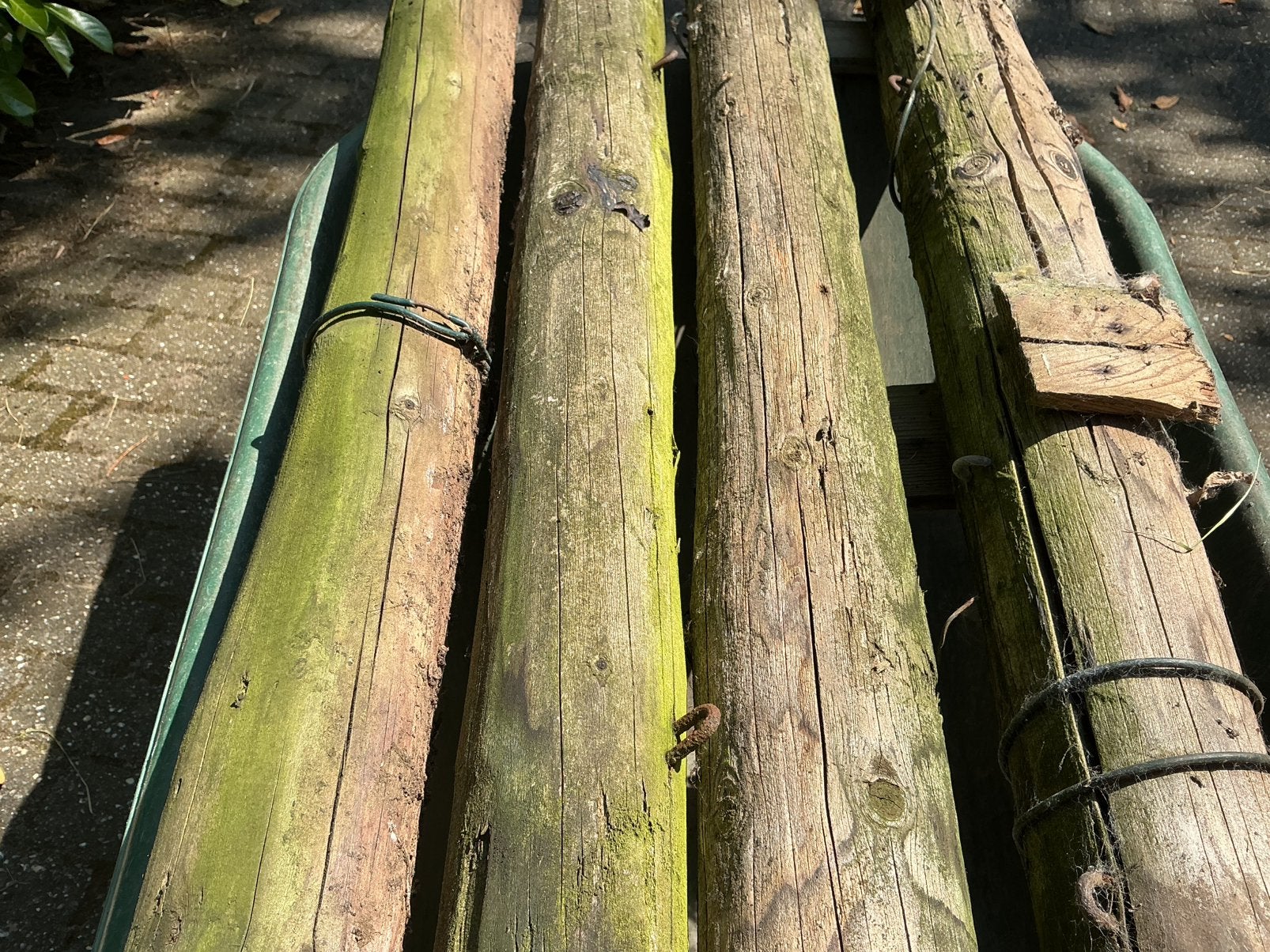 2 weidepalen, afrasteringpaal, paardewei, paal, weidepaal, Tuin en Terras, Ophalen, Gebruikt, Hout, Tuinhek
